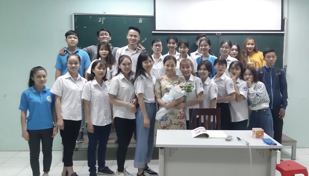 Ngày Nhà giáo Việt Nam 20.11: Hạnh phúc khi trò thành đạt vẫn nhớ thầy cô 