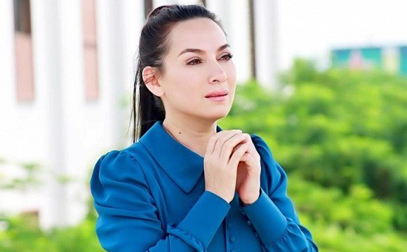 Nghệ sĩ Việt bác bỏ thông tin ca sĩ Phi Nhung qua đời vì Covid-19