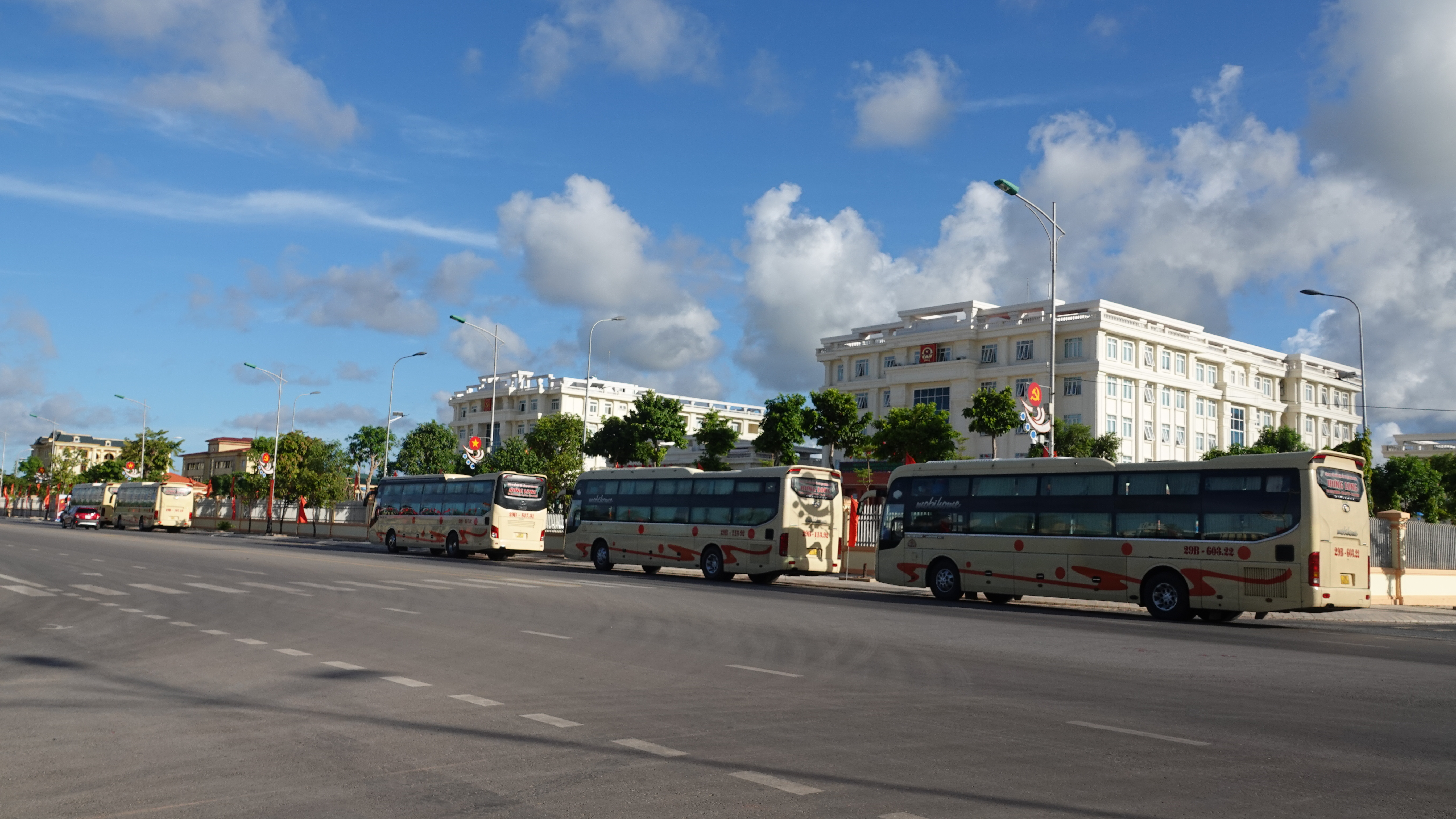 nghia-cu-cao-dep-o-chot-dich-tr234n-dia-b224n-dong-hoi_1.jpg nghia-cu-cao-dep-o-chot-dich-tr234n-dia-b224n-dong-hoi_1.jpg