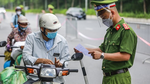 ‘Ngoài chặt, trong lỏng’ thì rất nguy hiểm