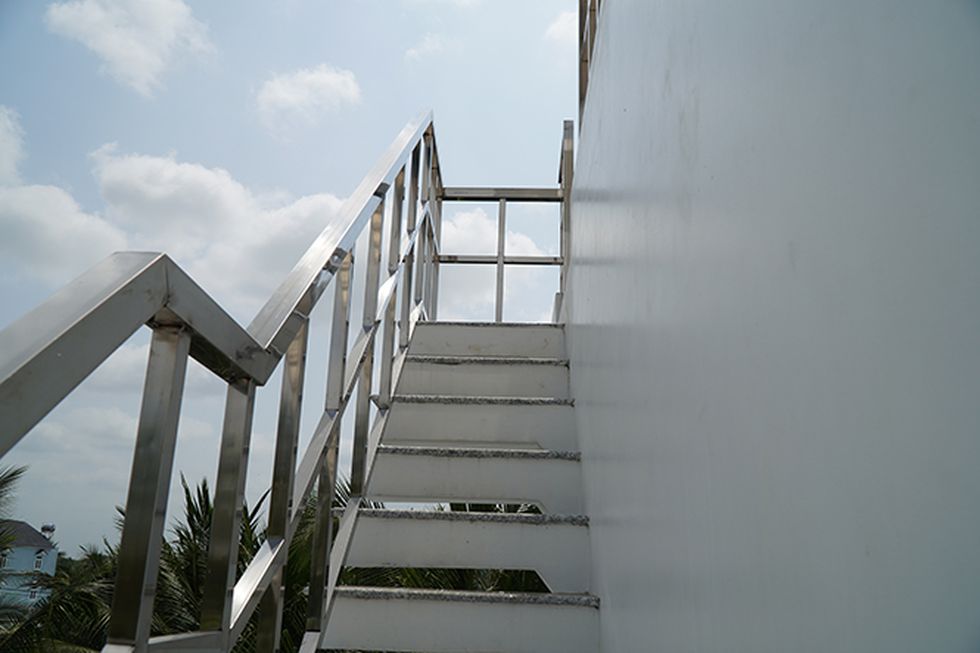 Ngôi nhà du thuyền 3 tầng 'độc nhất miền Tây' được lão nông bỏ 5 tỉ ra xây - ảnh 13