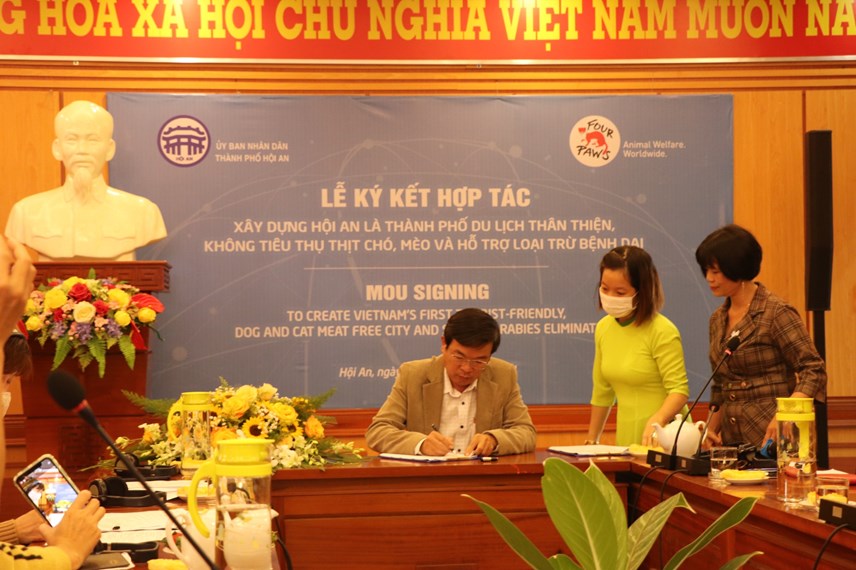 nguoi-d226n-n243i-g236-khi-tp-hoi-an-dinh-bo-kinh-doanh-thit-ch243-m232o_5.jpg nguoi-d226n-n243i-g236-khi-tp-hoi-an-dinh-bo-kinh-doanh-thit-ch243-m232o_5.jpg