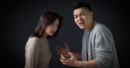 Người thứ 3: Chồng cắn đứt lỗ tai vợ khi không chịu “thỏa hiệp”