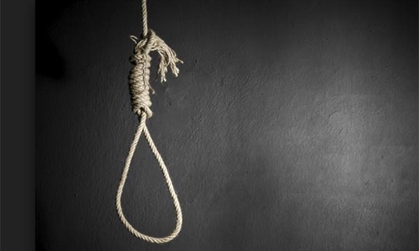 Người vợ để thư dặn chồng nuôi con rồi treo cổ tự tử