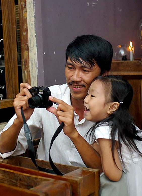nguyen-ngoc-thuan-nguoi-mo-cua-so_1.jpeg nguyen-ngoc-thuan-nguoi-mo-cua-so_1.jpeg