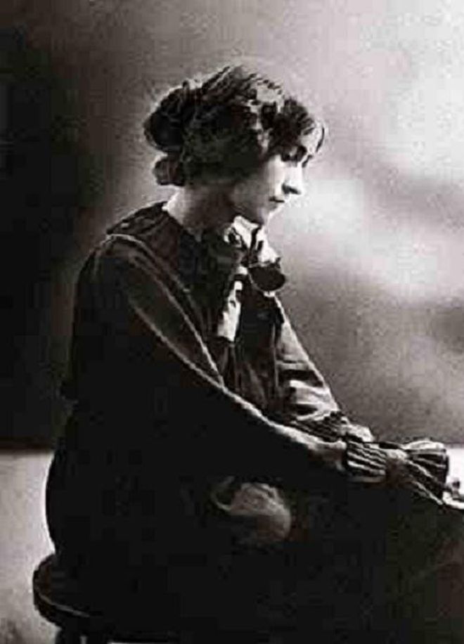Nhà bác học vĩ đại Einstein vướng bẫy tình của nữ điệp viên Nga - ảnh 2