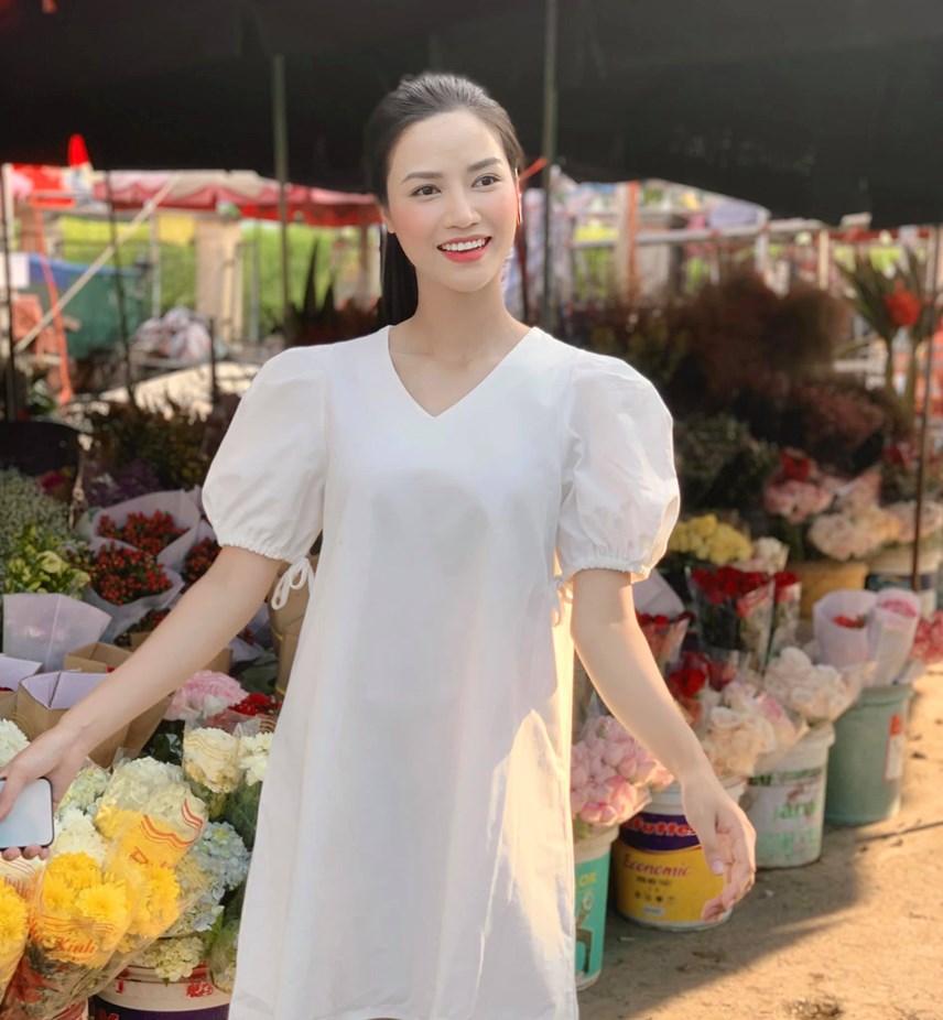 nhan-sac-g226y-thuong-nho-cua-anh-d224o-nu-ch237nh-39loi-ve-mien-hoa39_7.jpg