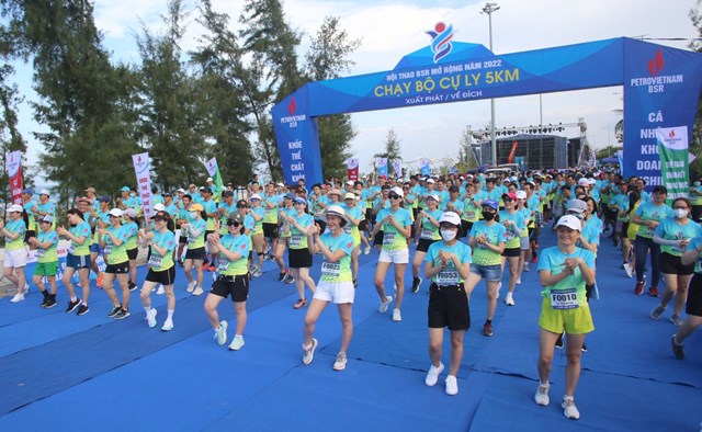 nhieu-hoat-dong-dac-sac-duoc-to-chuc-trong-ng224y-hoi-van-ho225-bsr_1.jpg nhieu-hoat-dong-dac-sac-duoc-to-chuc-trong-ng224y-hoi-van-ho225-bsr_1.jpg