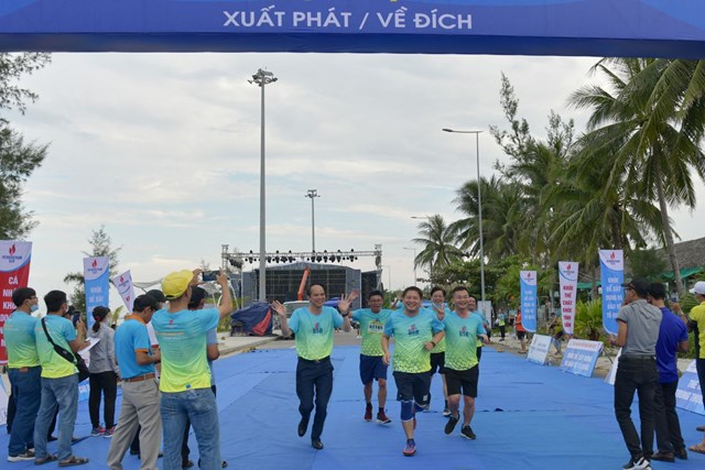 nhieu-hoat-dong-dac-sac-duoc-to-chuc-trong-ng224y-hoi-van-ho225-bsr_3.jpg nhieu-hoat-dong-dac-sac-duoc-to-chuc-trong-ng224y-hoi-van-ho225-bsr_3.jpg