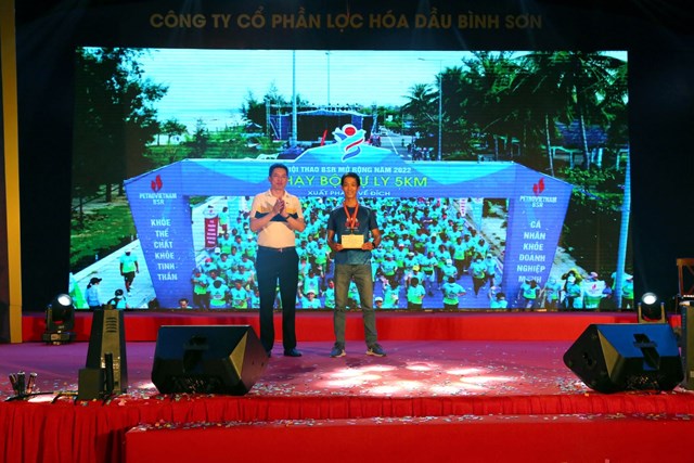 nhieu-hoat-dong-dac-sac-duoc-to-chuc-trong-ng224y-hoi-van-ho225-bsr_9.jpg nhieu-hoat-dong-dac-sac-duoc-to-chuc-trong-ng224y-hoi-van-ho225-bsr_9.jpg