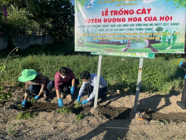 nhieu-hoat-dong-ky-niem-ng224y-truyen-thong-do224n-tncs-ho-ch237-minh_2.jpg