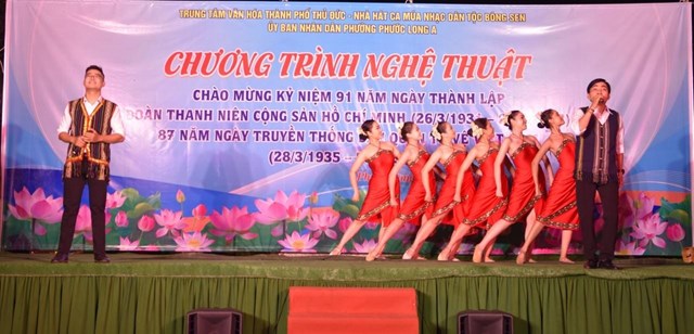 nhieu-hoat-dong-ky-niem-ng224y-truyen-thong-do224n-tncs-ho-ch237-minh_4.jpg