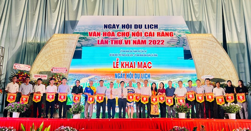 nhieu-hoat-dong-trong-ng224y-hoi-du-lich-39van-h243a-cho-noi-c225i-rang39-nam-2022_2.jpg nhieu-hoat-dong-trong-ng224y-hoi-du-lich-39van-h243a-cho-noi-c225i-rang39-nam-2022_2.jpg