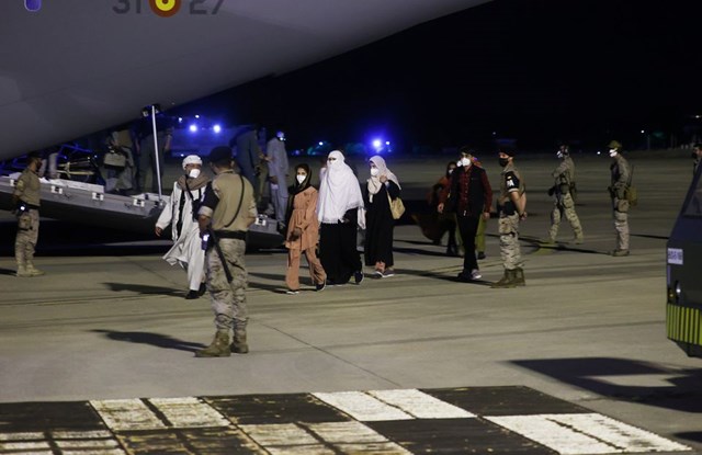 nhieu-nguoi-thiet-mang-khi-bieu-t236nh-chong-taliban-o-afghanistan_1.jpg