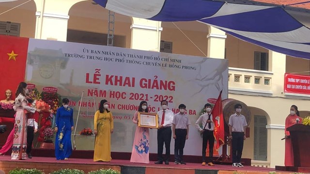 nhieu-truong-tr234n-dia-b224n-tp-ho-ch237-minh-to-chuc-le-khai-giang_1.jpg nhieu-truong-tr234n-dia-b224n-tp-ho-ch237-minh-to-chuc-le-khai-giang_1.jpg