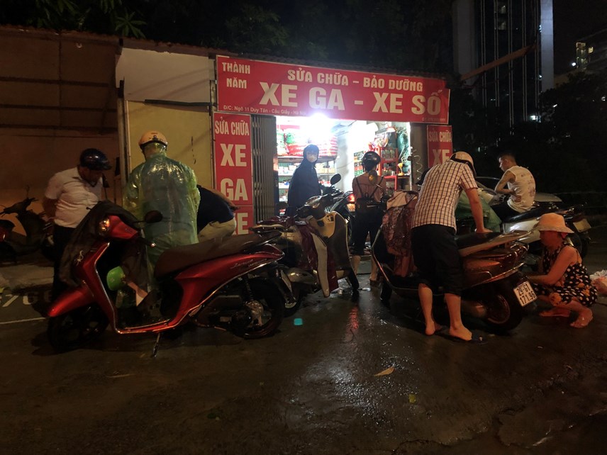 nhieu-tuyen-pho-h224-noi-ngap-s226u-sau-con-mua-lon_7.jpg nhieu-tuyen-pho-h224-noi-ngap-s226u-sau-con-mua-lon_7.jpg