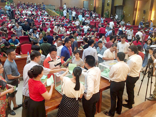 Nhìn lại cơn sốt đất: Hiệu ứng đám đông và tư duy được ăn cả, ngã... bỏ cọc - Ảnh 1. Nhìn lại cơn sốt đất: Hiệu ứng đám đông và tư duy được ăn cả, ngã... bỏ cọc - Ảnh 1.
