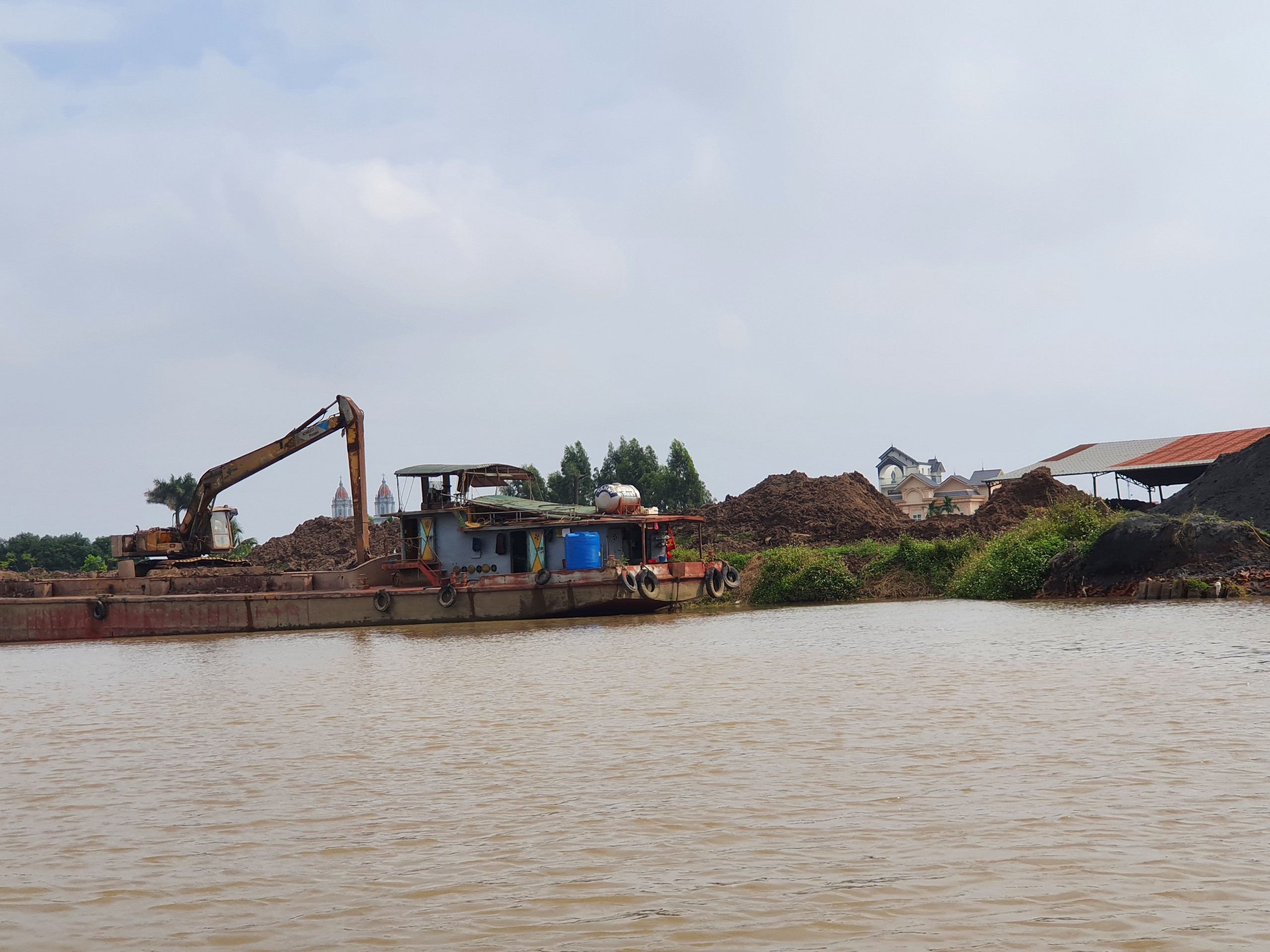 nhuc-nhoi-l242-gach-thu-c244ng-van-ng224y-d234m-39xa-kh243i39-tai-nam-dinh_3.jpg nhuc-nhoi-l242-gach-thu-c244ng-van-ng224y-d234m-39xa-kh243i39-tai-nam-dinh_3.jpg