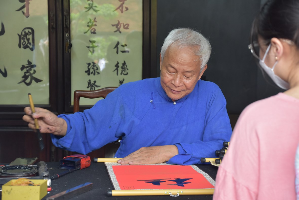 nhung-244ng-do-o-van-mieu-39234-tay39-cho-chu-si-tu-chuan-bi-thi-v224o-lop-10_14.jpg nhung-244ng-do-o-van-mieu-39234-tay39-cho-chu-si-tu-chuan-bi-thi-v224o-lop-10_14.jpg