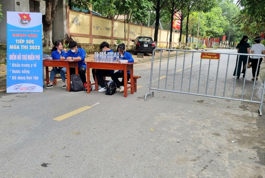 ninh-b236nh-mot-th237-sinh-bi-d236nh-chi-v236-vi-pham-quy-che_3.jpg