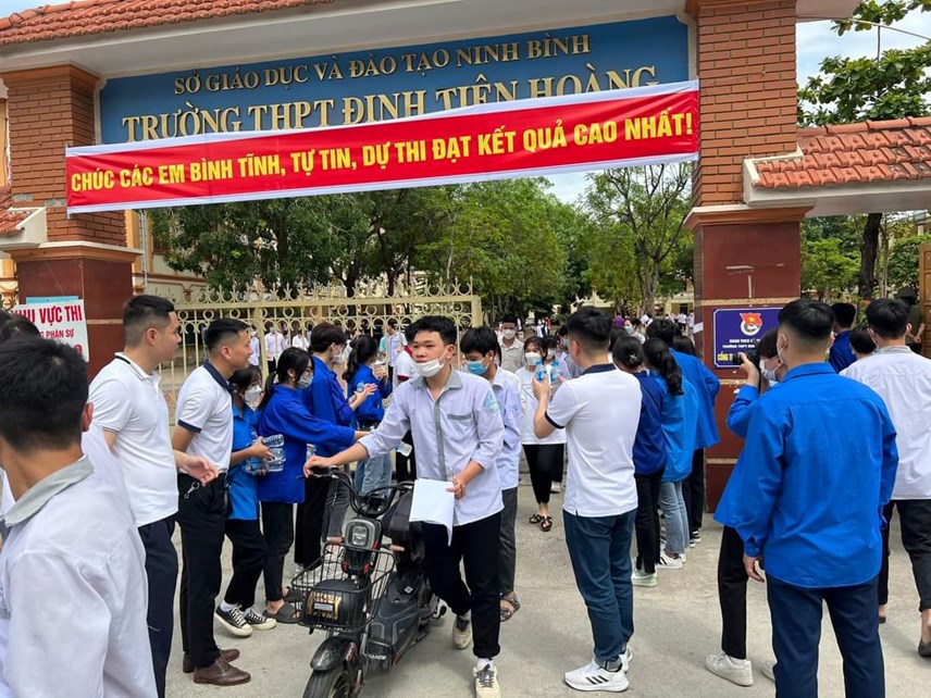 ninh-b236nh-mot-th237-sinh-bi-d236nh-chi-v236-vi-pham-quy-che_4.jpg
