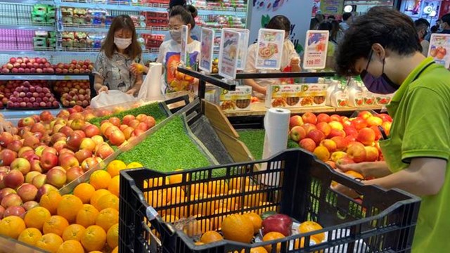 Nỗ lực 'kéo sức mua'