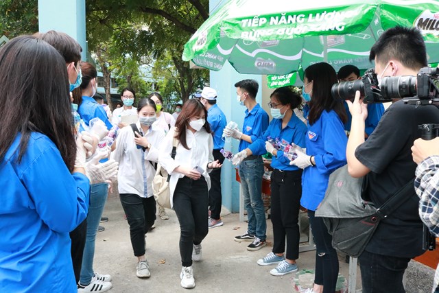 no-ro-20-phuong-thuc-x233t-tuyen-dai-hoc-lieu-c243-tang-th237-sinh-ao_1.jpg