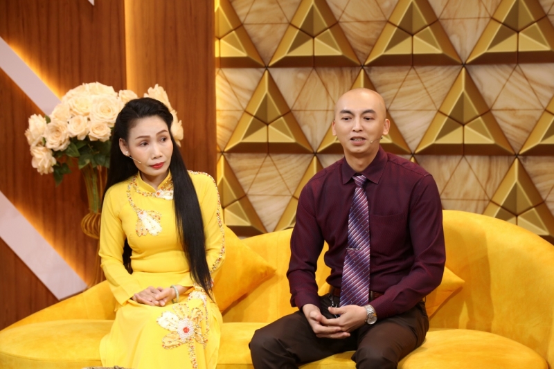  Hai vợ chồng anh Lưu Ngọc Đoàn Hùng và chị Nguyễn Thị Tuyết Minh.