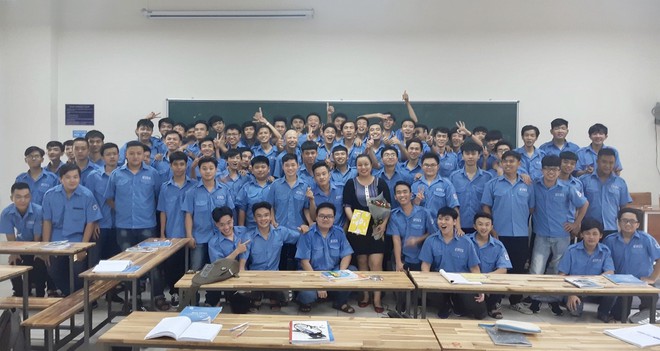 Nữ giảng viên trẻ truyền lửa cho sinh viên học nghề - ảnh 1