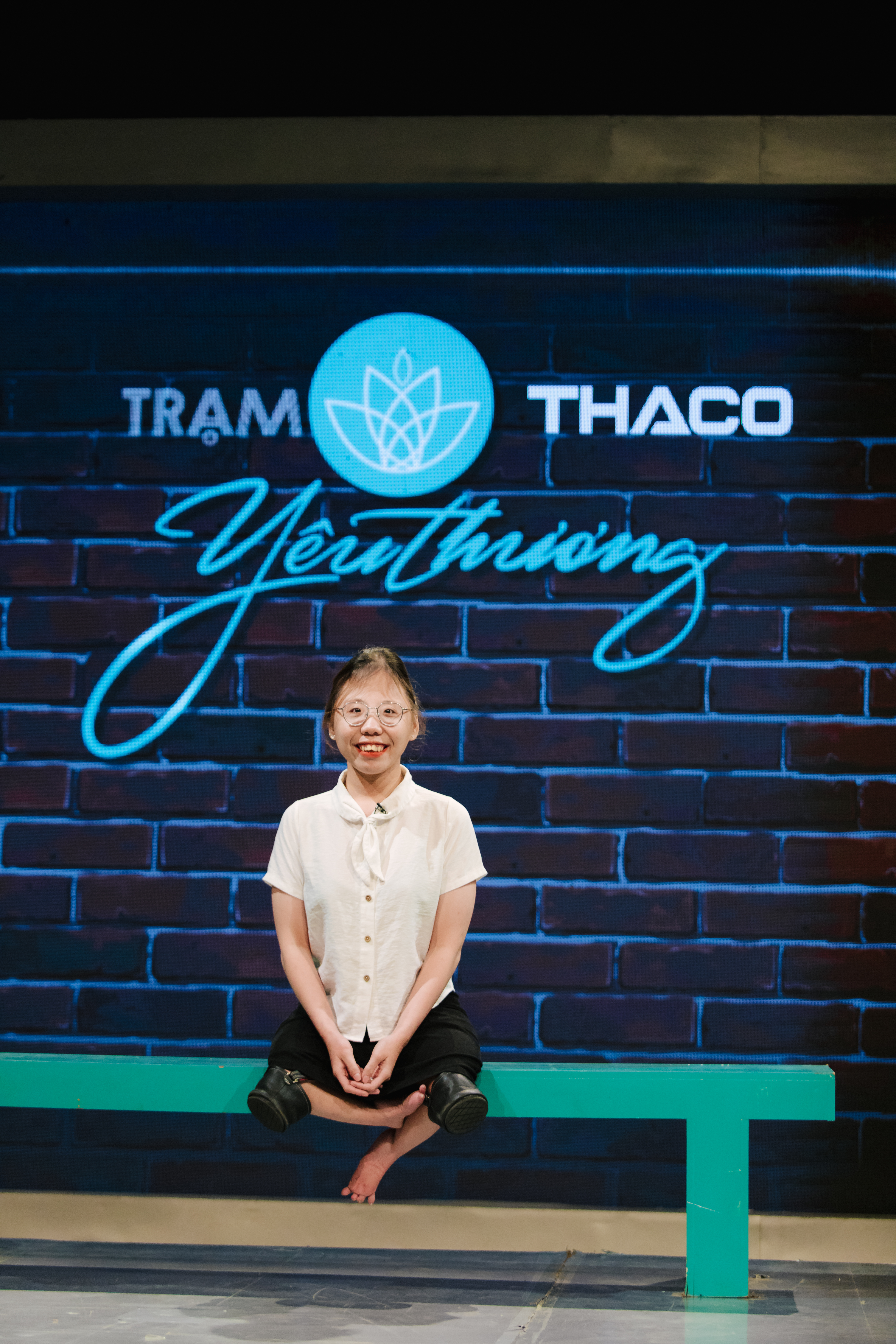 nu-sinh-24-nam-di-bang-dau-goi-lan-toa-nghi-luc-song_4.jpg nu-sinh-24-nam-di-bang-dau-goi-lan-toa-nghi-luc-song_4.jpg