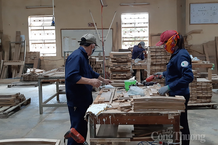 Nửa đầu năm 2021, xuất khẩu gỗ và sản phẩm gỗ sang Anh tăng 53,5% nhờ UKVFTA