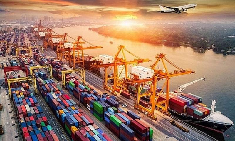 Việc nhập siêu trong nửa đầu tháng 5 tiếp tục tác động đến tỷ giá. Việc nhập siêu trong nửa đầu tháng 5 tiếp tục tác động đến tỷ giá.