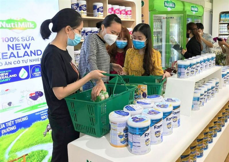 Các sản phẩm của Nutifood luôn là lựa chọn yêu thích của người tiêu dùng Việt Nam Các sản phẩm của Nutifood luôn là lựa chọn yêu thích của người tiêu dùng Việt Nam