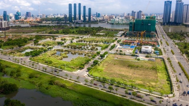 PGS.TS Ngô Trí Long: ‘Đại gia Đỗ Anh Dũng trúng đấu giá đất Thủ Thiêm rồi bỏ cọc là lũng đoạn thị trường’