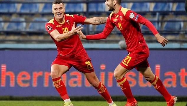 Pháp giành vé dự World Cup sau trận thắng 8-0, Hà Lan hòa thất vọng