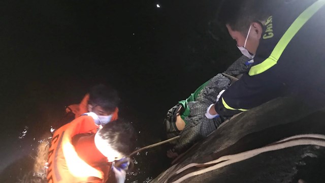 Phát hiện thi thể người đàn ông chết dưới giếng cổ