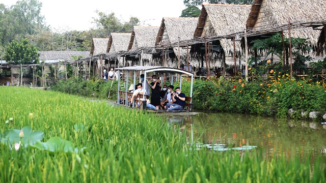 Phát triển du lịch Đồng bằng sông Cửu Long: Thế nào cho xứng tầm?