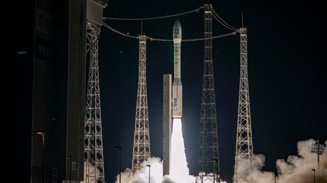 ​Phóng thành công tên lửa đẩy Vega mang theo vệ tinh quan sát Trái Đất 