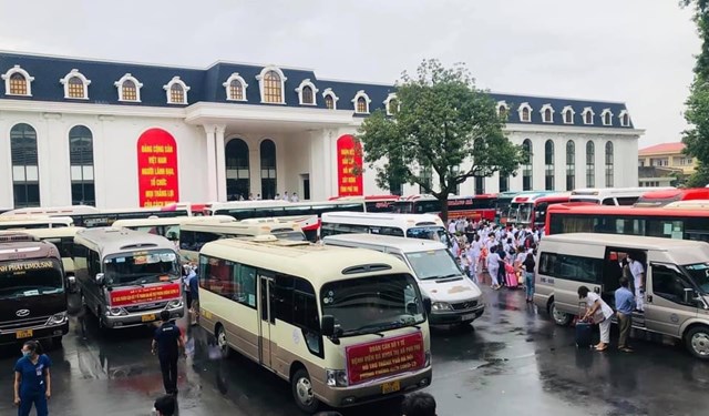 ph250-tho-chi-vien-500-nh226n-vi234n-y-te-cho-h224-noi_2.jpg