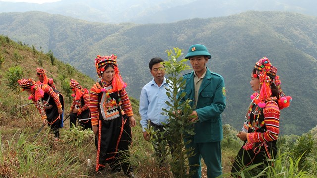Phần lớn hộ nghèo, cận nghèo thiếu sinh kế, việc làm