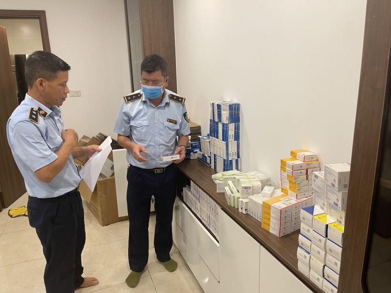Mọi ngóc ngách trong căn hộ đều chứa thuốc Mọi ngóc ngách trong căn hộ đều chứa thuốc