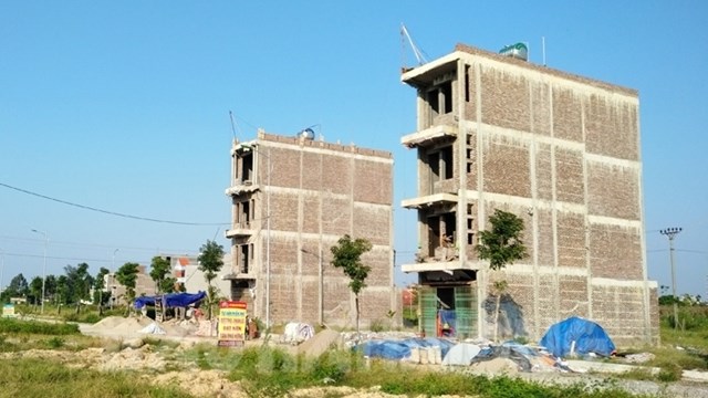 Phổ biến tình trạng nhà, đất 2 giá