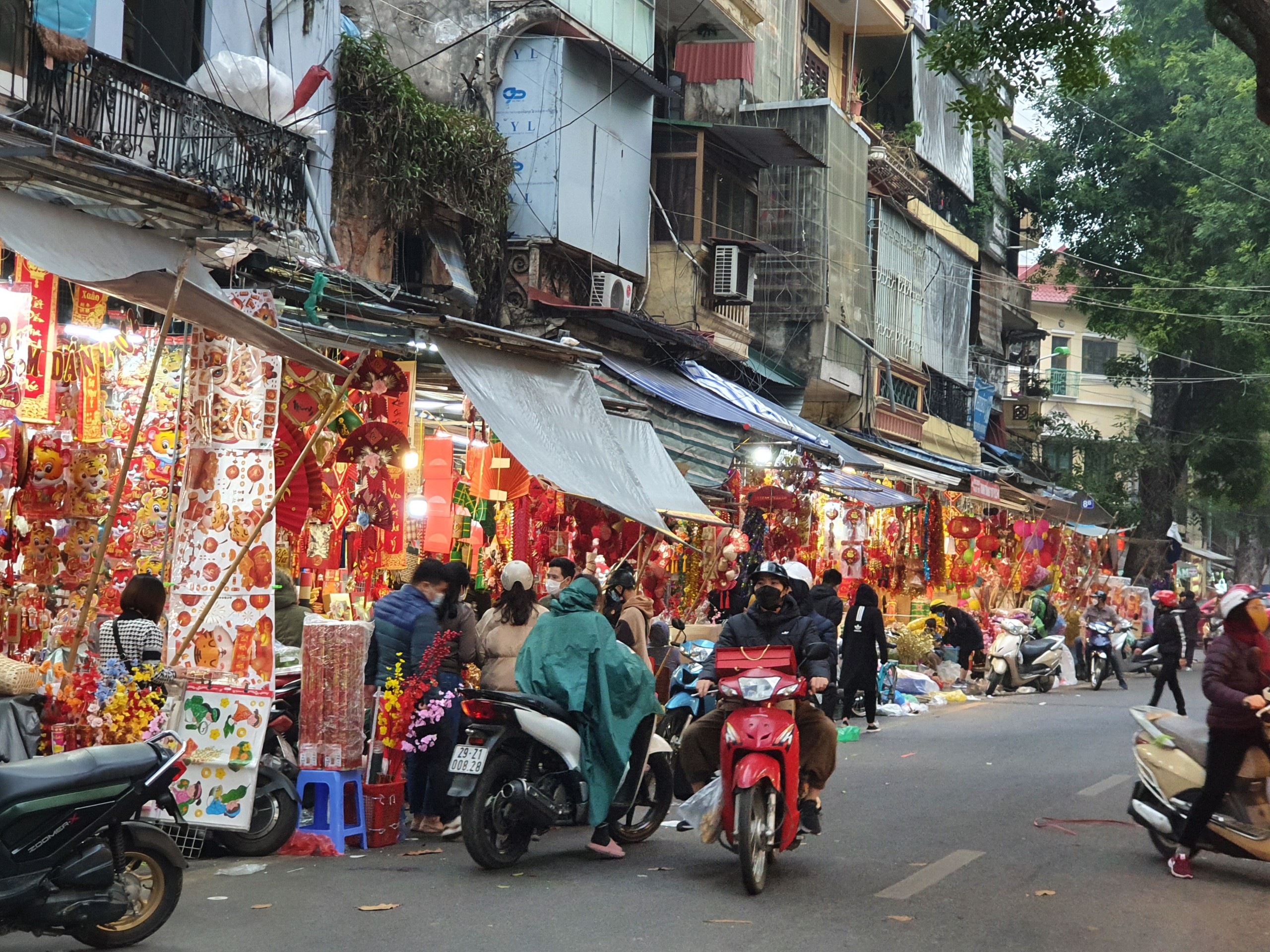 pho-h224ng-m227-ruc-do-tap-nap-nhung-ng224y-cuoi-nam_1.jpg