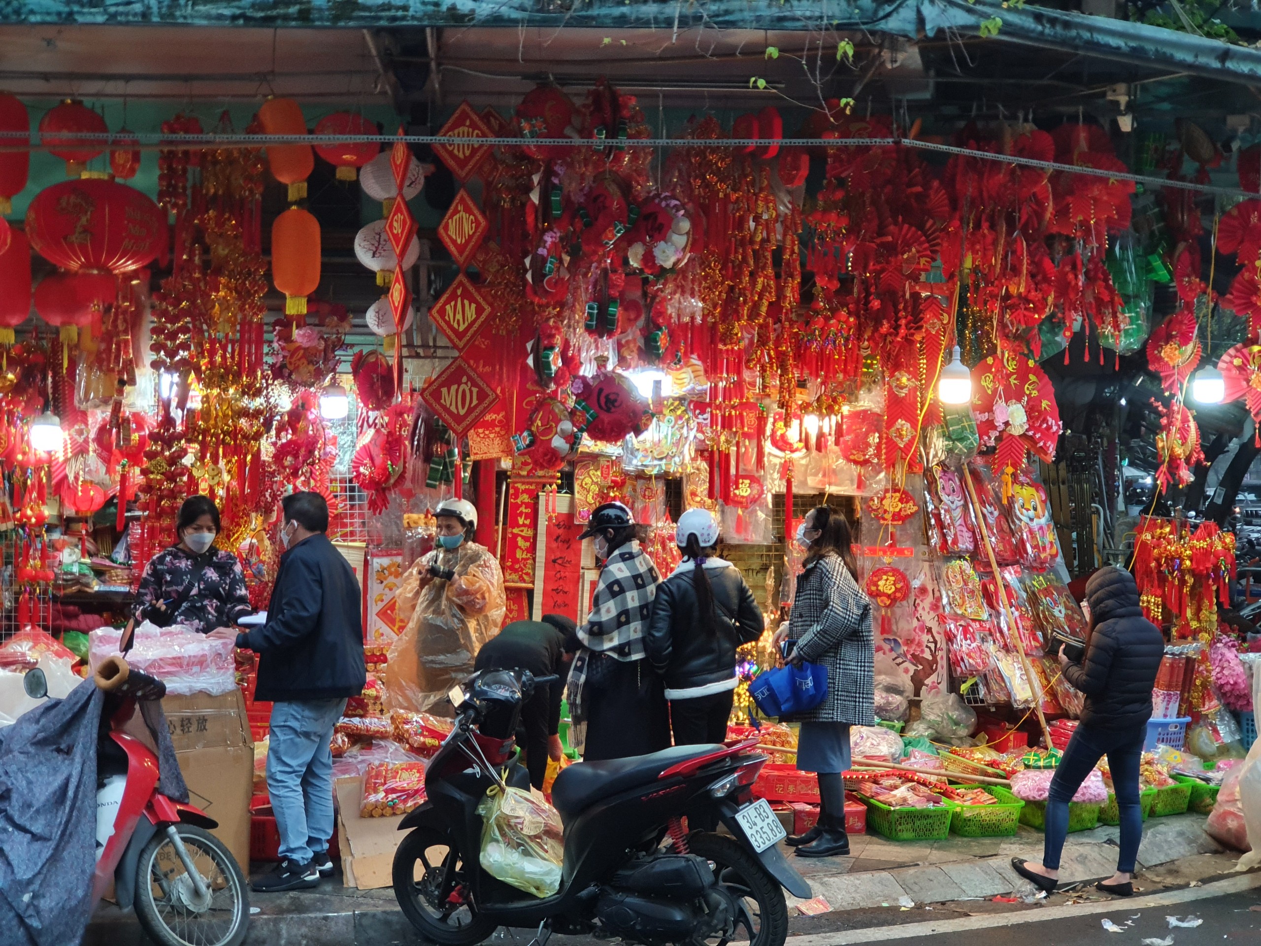 pho-h224ng-m227-ruc-do-tap-nap-nhung-ng224y-cuoi-nam_3.jpg