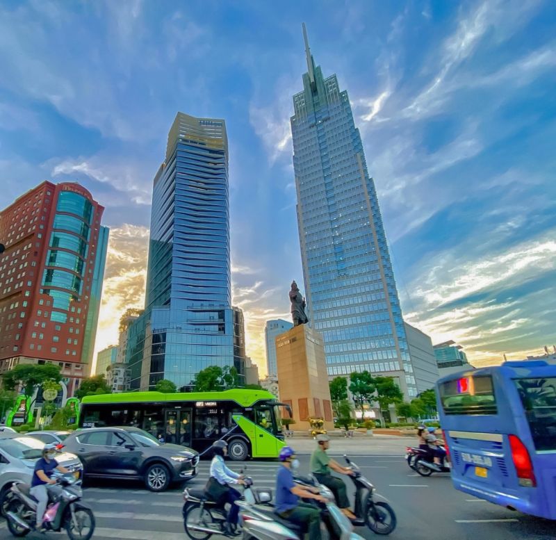 VinBus mang giải pháp di chuyển xanh từ Vinhomes Grand Park tới nhiều điểm đến tại TP.HCM