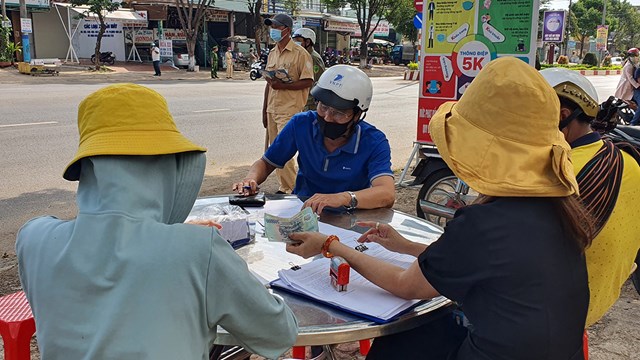 Pleiku (Gia Lai): Phạt 22,5 triệu đồng 3 người tự ý từ vùng dịch về