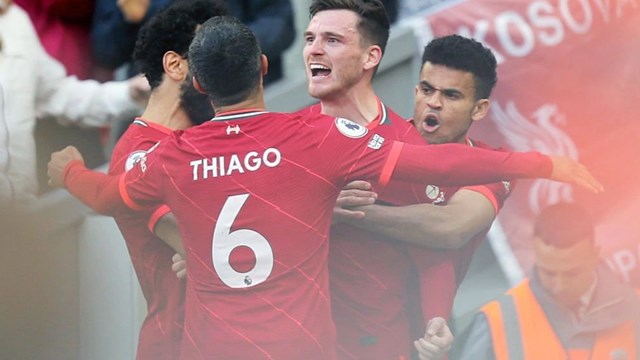 Premier League: Liverpool thắng 2-0 trước Everton