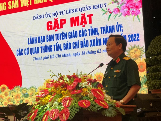 qu226n-khu-7-gap-mat-b225o-ch237-nh226n-dip-dau-xu226n-nh226m-dan-2022_1.jpg qu226n-khu-7-gap-mat-b225o-ch237-nh226n-dip-dau-xu226n-nh226m-dan-2022_1.jpg