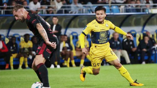 Quang Hải vào sân thi đấu 8 phút, Pau FC thắng lợi 2-0