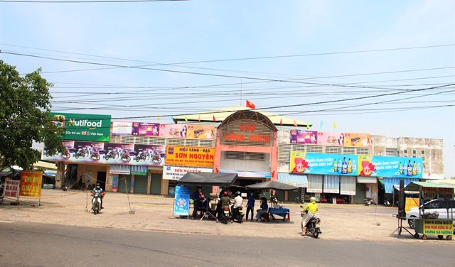 quang-nam-b237-thu-thi-uy-dien-b224n-c243-don-xin-nghi-viec_1.jpg